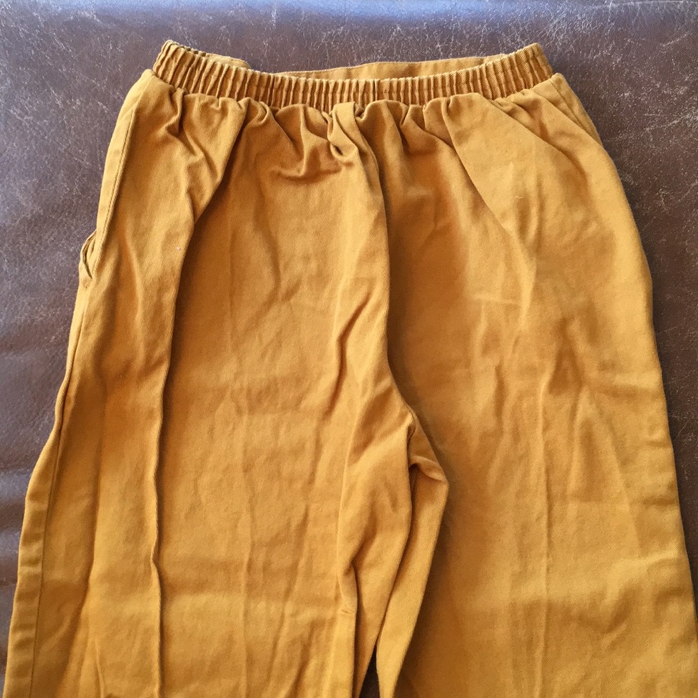 Mustard yellow pants - Picture 6 of 7